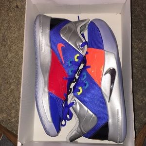 Paul George nasa! Brand new